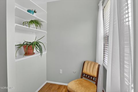 Tiny photo for 545 Dussel Drive, Maumee, OH 43537 (MLS # 10007329)
