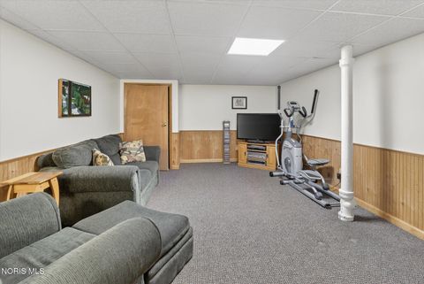 Tiny photo for 545 Dussel Drive, Maumee, OH 43537 (MLS # 10007329)