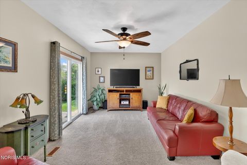 Tiny photo for 545 Dussel Drive, Maumee, OH 43537 (MLS # 10007329)