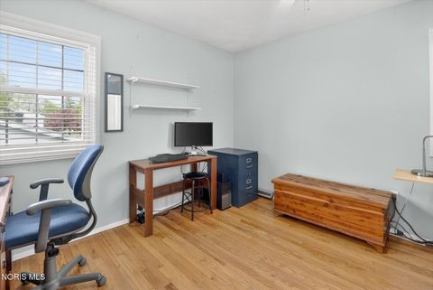 Tiny photo for 545 Dussel Drive, Maumee, OH 43537 (MLS # 10007329)