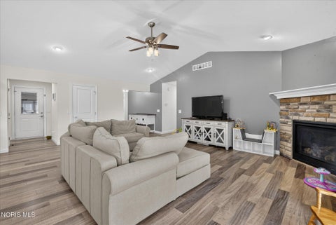 Tiny photo for 9277 Colonel Drive, Findlay, OH 45840 (MLS # 10012327)