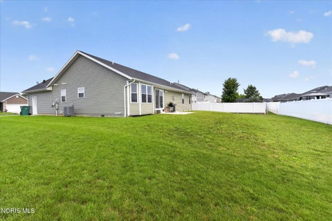 Tiny photo for 9277 Colonel Drive, Findlay, OH 45840 (MLS # 10012327)
