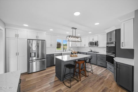 Tiny photo for 18397 Robinson Road, Bowling Green, OH 43402 (MLS # 10014243)