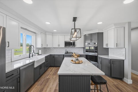 Tiny photo for 18397 Robinson Road, Bowling Green, OH 43402 (MLS # 10014243)