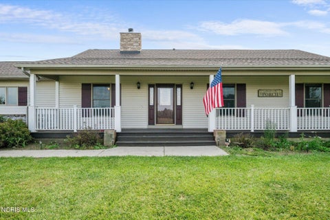 Tiny photo for 18397 Robinson Road, Bowling Green, OH 43402 (MLS # 10014243)