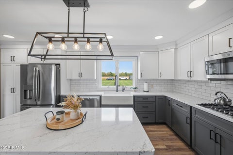 Tiny photo for 18397 Robinson Road, Bowling Green, OH 43402 (MLS # 10014243)