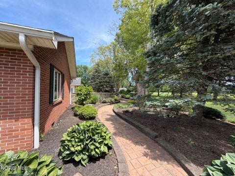 Tiny photo for 6081 Ohio 113, Bellevue, OH 44811 (MLS # 10009403)