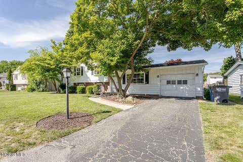 Tiny photo for 1963 Heatherlawn Drive, Toledo, OH 43614 (MLS # 10008817)