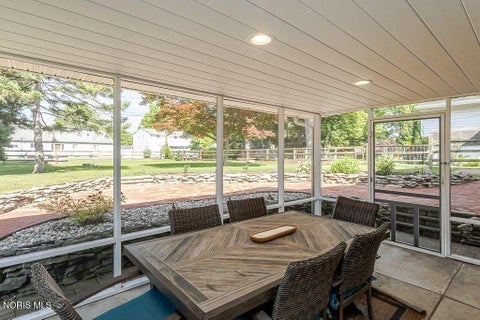 Tiny photo for 1963 Heatherlawn Drive, Toledo, OH 43614 (MLS # 10008817)