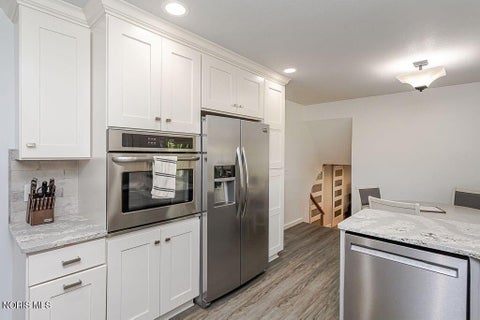 Tiny photo for 1963 Heatherlawn Drive, Toledo, OH 43614 (MLS # 10008817)