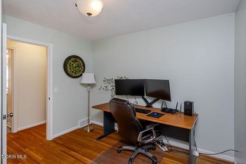Tiny photo for 1963 Heatherlawn Drive, Toledo, OH 43614 (MLS # 10008817)