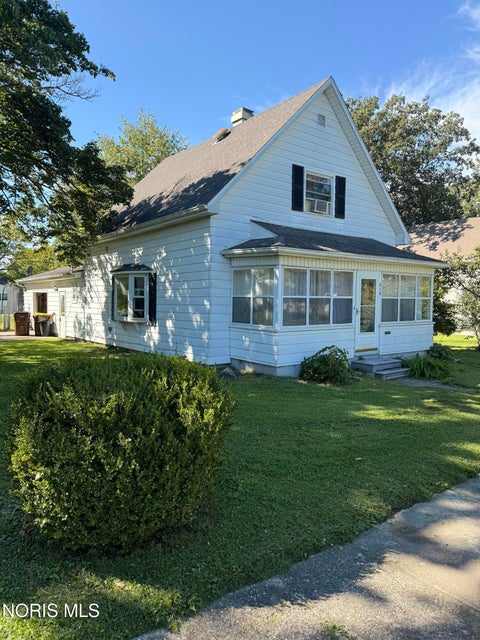 Tiny photo for 819 Delaware Avenue, Montpelier, OH 43543 (MLS # 10013603)
