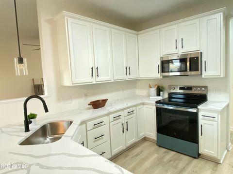 Tiny photo for 26618 Woodmont Drive, Perrysburg, OH 43551 (MLS # 10005459)