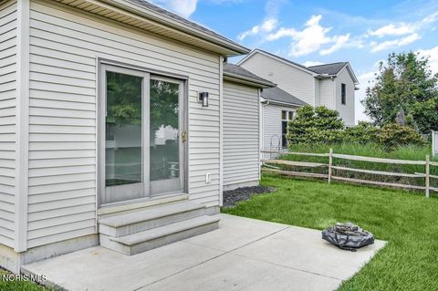 Tiny photo for 26618 Woodmont Drive, Perrysburg, OH 43551 (MLS # 10005459)