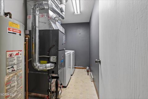 Tiny photo for 832 Anderson Street, Northwood, OH 43619 (MLS # 10006549)