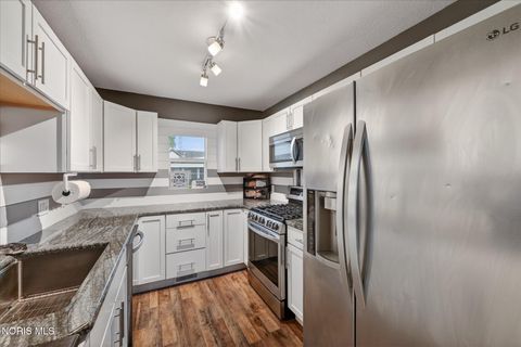 Tiny photo for 832 Anderson Street, Northwood, OH 43619 (MLS # 10006549)