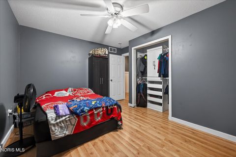 Tiny photo for 832 Anderson Street, Northwood, OH 43619 (MLS # 10006549)