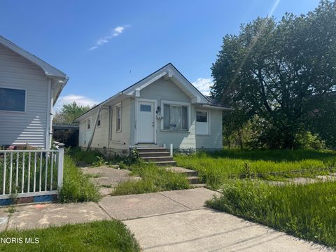 Tiny photo for 1944 N Michigan Street, Toledo, OH 43611 (MLS # 10008007)