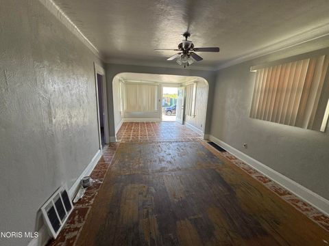 Tiny photo for 1944 N Michigan Street, Toledo, OH 43611 (MLS # 10008007)