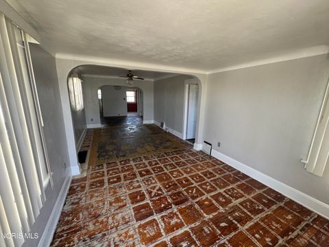 Tiny photo for 1944 N Michigan Street, Toledo, OH 43611 (MLS # 10008007)