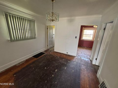 Tiny photo for 1944 N Michigan Street, Toledo, OH 43611 (MLS # 10008007)
