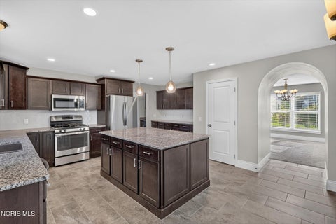 Tiny photo for 5565 Waterbrook Court, Sylvania, OH 43560 (MLS # 10012314)