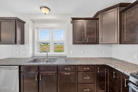 Tiny photo for 5565 Waterbrook Court, Sylvania, OH 43560 (MLS # 10012314)