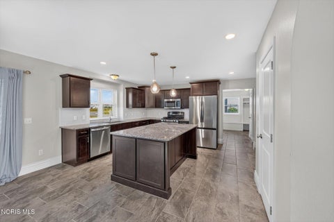 Tiny photo for 5565 Waterbrook Court, Sylvania, OH 43560 (MLS # 10012314)
