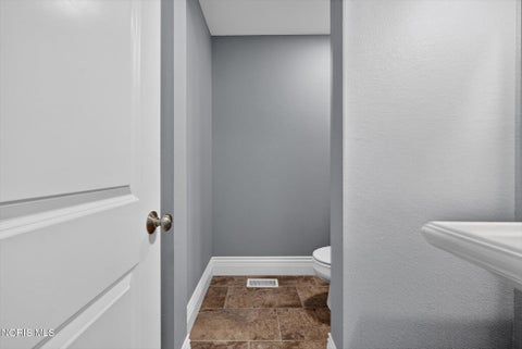 Tiny photo for 5565 Waterbrook Court, Sylvania, OH 43560 (MLS # 10012314)
