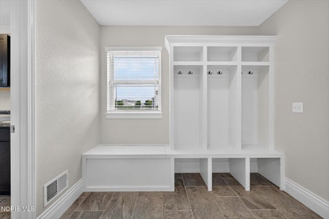 Tiny photo for 5565 Waterbrook Court, Sylvania, OH 43560 (MLS # 10012314)