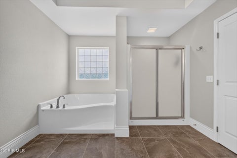 Tiny photo for 5565 Waterbrook Court, Sylvania, OH 43560 (MLS # 10012314)