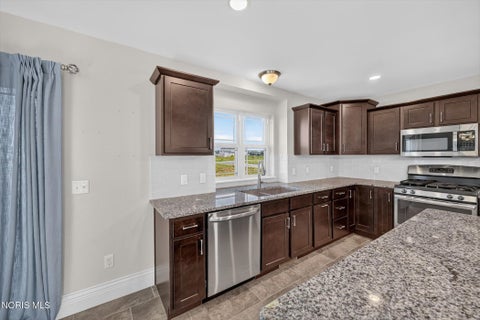 Tiny photo for 5565 Waterbrook Court, Sylvania, OH 43560 (MLS # 10012314)