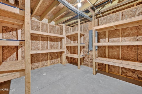 Tiny photo for 5565 Waterbrook Court, Sylvania, OH 43560 (MLS # 10012314)