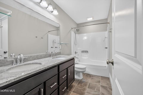 Tiny photo for 5565 Waterbrook Court, Sylvania, OH 43560 (MLS # 10012314)