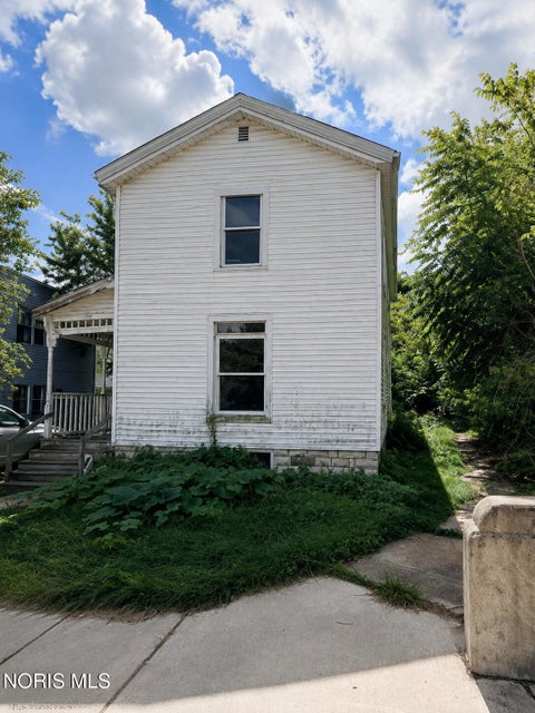 Photo of 180 E Perry Street, Tiffin, OH 44883 (MLS # 10012688)