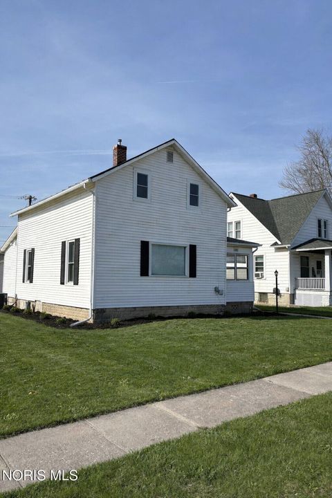 Photo of 1220 Jackson Avenue, Defiance, OH 43512 (MLS # 10006361)