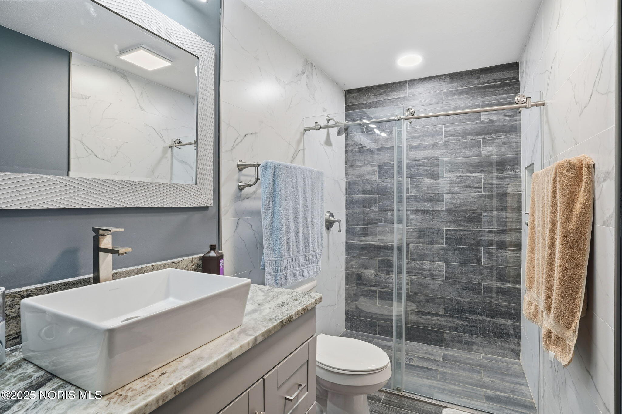 Perrysburg, Ohio 43551, United States, 5 Bedrooms Bedrooms, ,3 BathroomsBathrooms,Residential,Active,174095