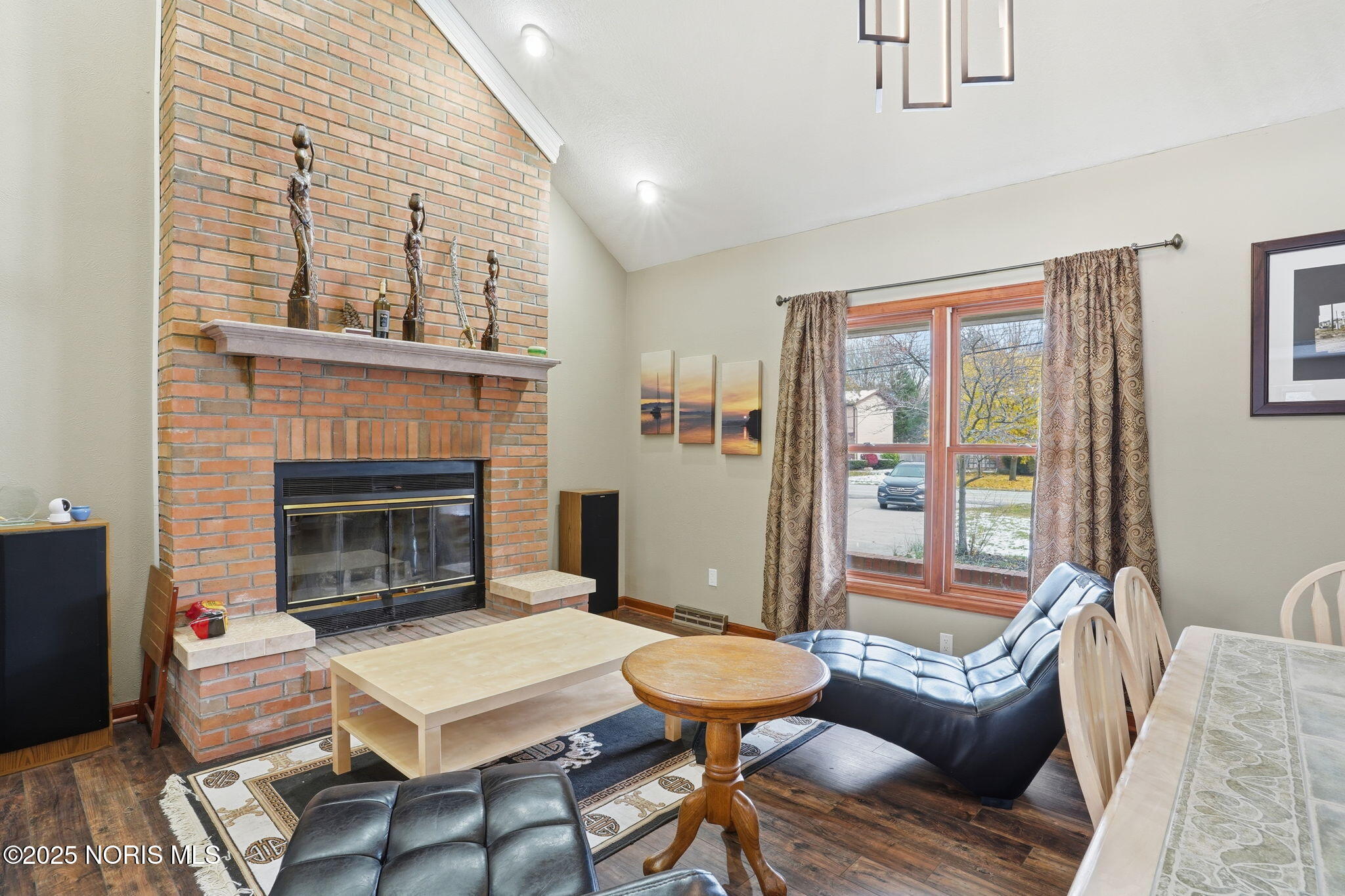 Perrysburg, Ohio 43551, United States, 5 Bedrooms Bedrooms, ,3 BathroomsBathrooms,Residential,Active,174095