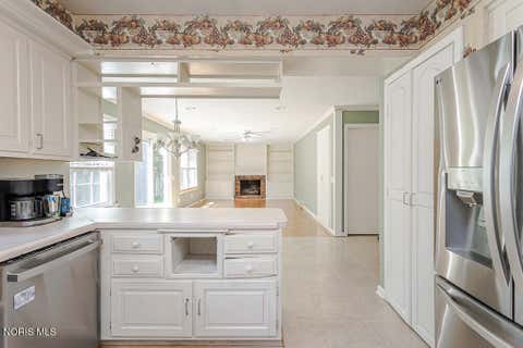 Tiny photo for 888 Bexley Drive, Perrysburg, OH 43551 (MLS # 10010062)
