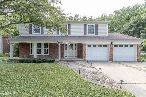 Tiny photo for 888 Bexley Drive, Perrysburg, OH 43551 (MLS # 10010062)
