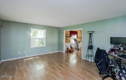 Tiny photo for 888 Bexley Drive, Perrysburg, OH 43551 (MLS # 10010062)