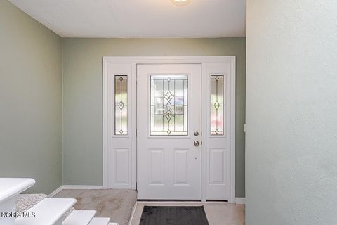 Tiny photo for 888 Bexley Drive, Perrysburg, OH 43551 (MLS # 10010062)