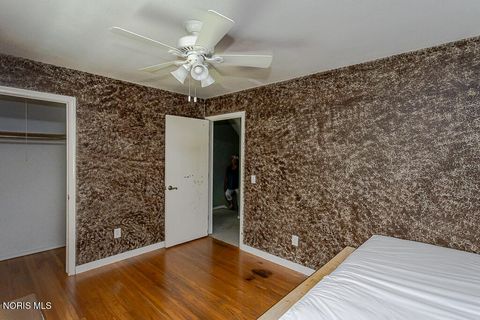Tiny photo for 888 Bexley Drive, Perrysburg, OH 43551 (MLS # 10010062)