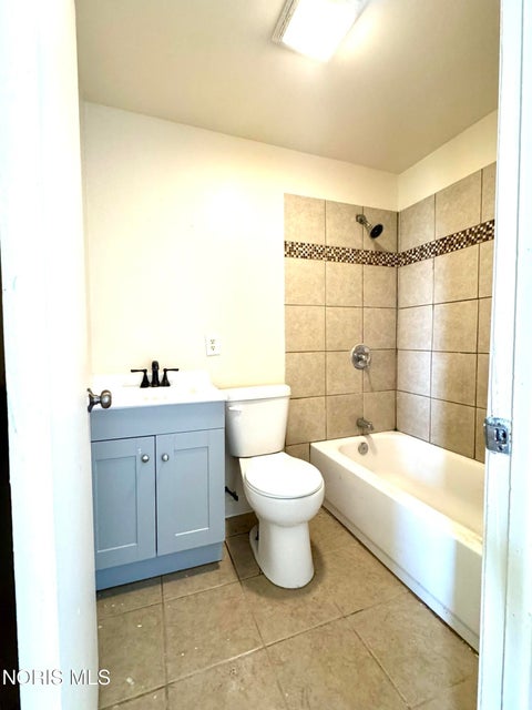 Tiny photo for 965 Curtis Street, Toledo, OH 43609 (MLS # 10011180)