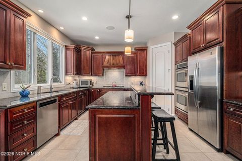 Tiny photo for 4226 Back Ridge Way, Monclova, OH 43542 (MLS # 10004024)