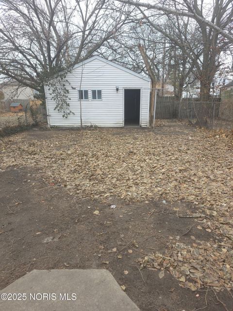 Tiny photo for 161 Mettler Street, Toledo, OH 43608 (MLS # 10002530)