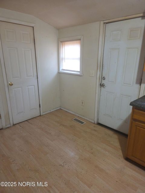 Tiny photo for 161 Mettler Street, Toledo, OH 43608 (MLS # 10002530)