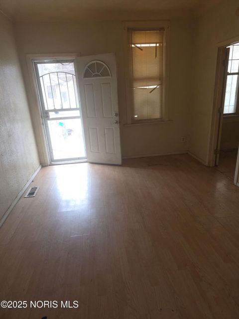 Tiny photo for 161 Mettler Street, Toledo, OH 43608 (MLS # 10002530)