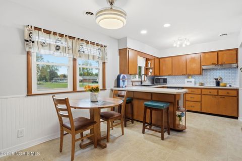 Tiny photo for 1200 5th Street, Findlay, OH 45840 (MLS # 10000817)