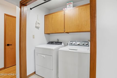 Tiny photo for 1200 5th Street, Findlay, OH 45840 (MLS # 10000817)